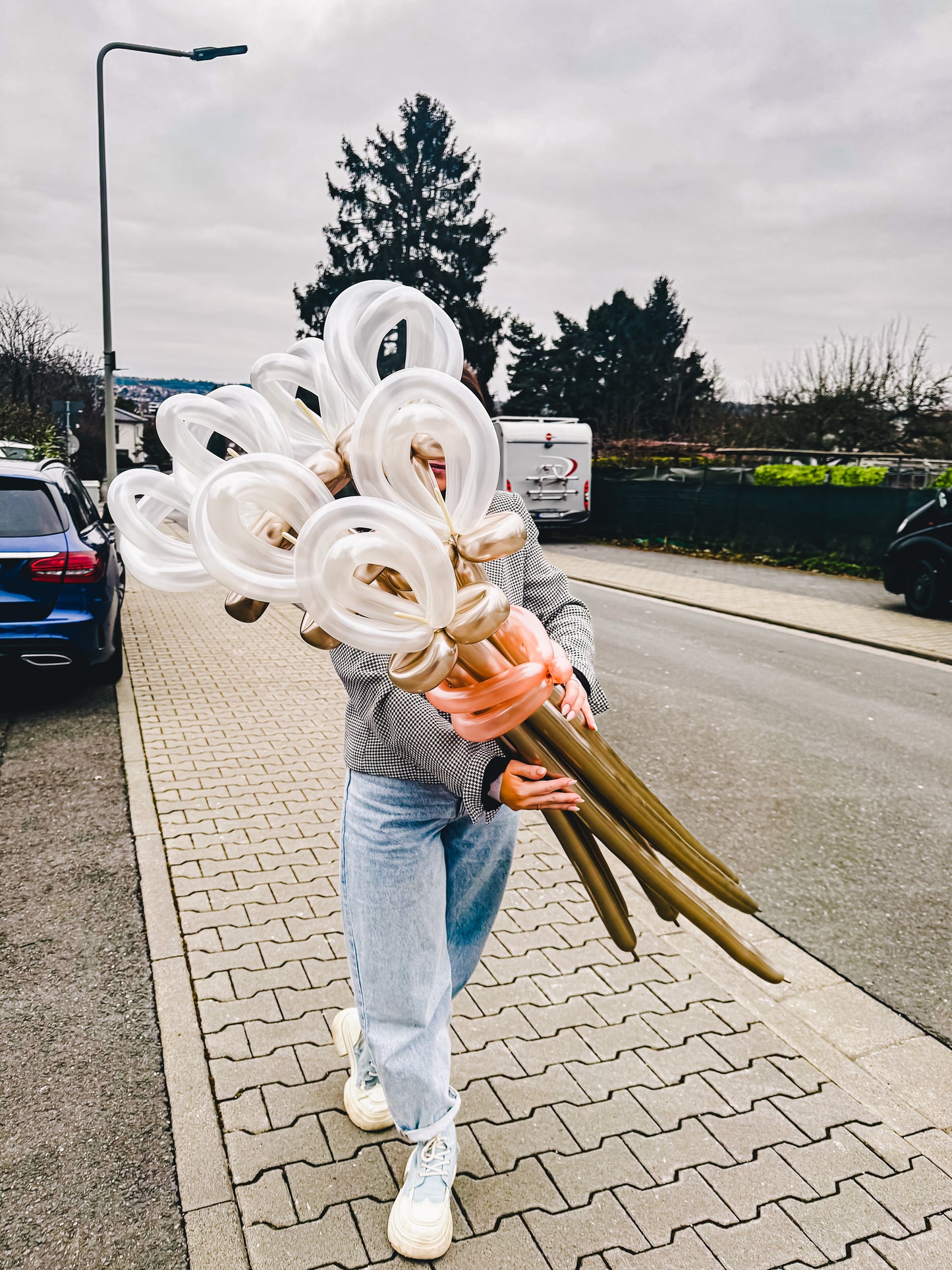 Calla Lily Balloon Bouquets - Bold Tenderness