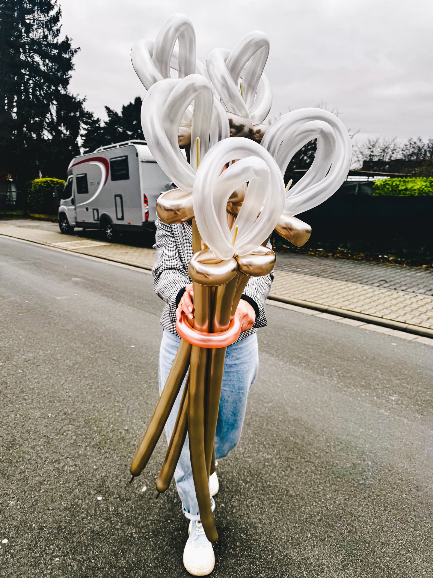 Calla Lily Balloon Bouquets - Bold Tenderness