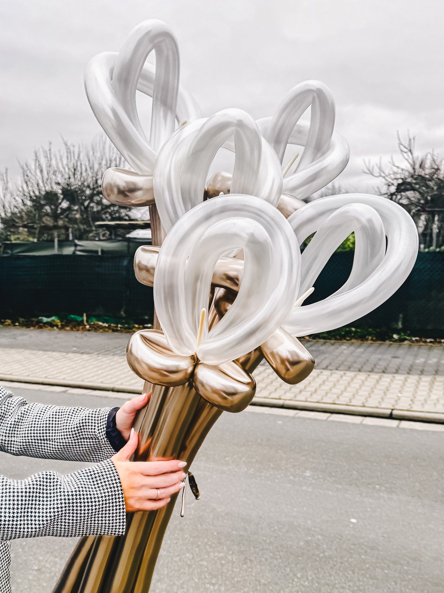 Calla Lily Balloon Bouquets - Bold Tenderness
