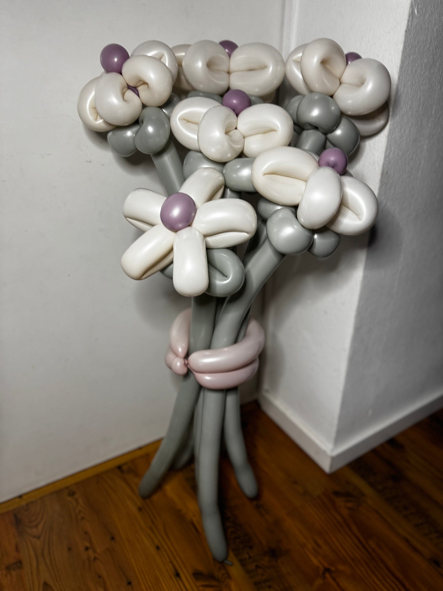 Daisy Balloon Bouquets - Powdery Elegance