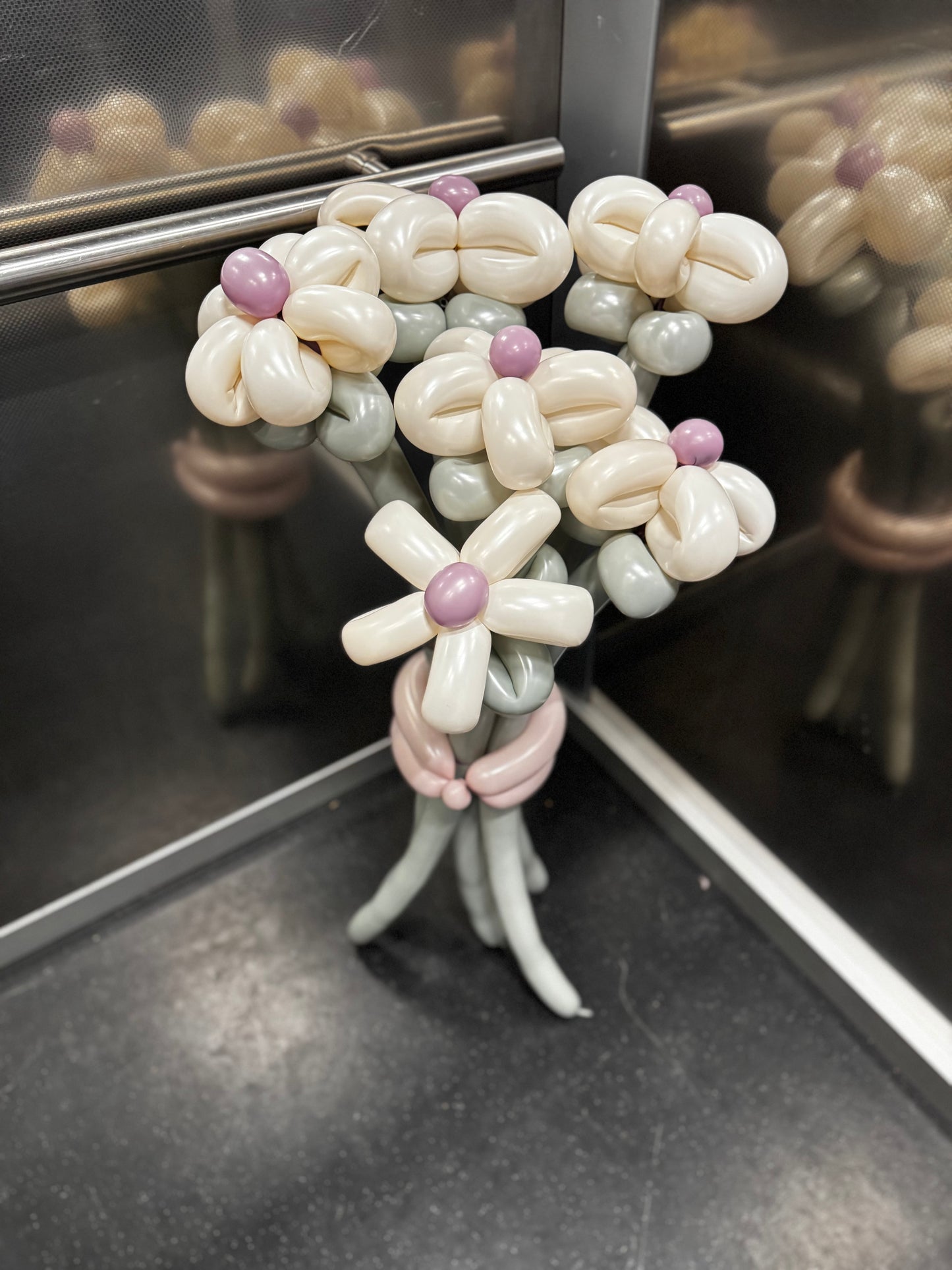 Daisy Balloon Bouquets - Powdery Elegance