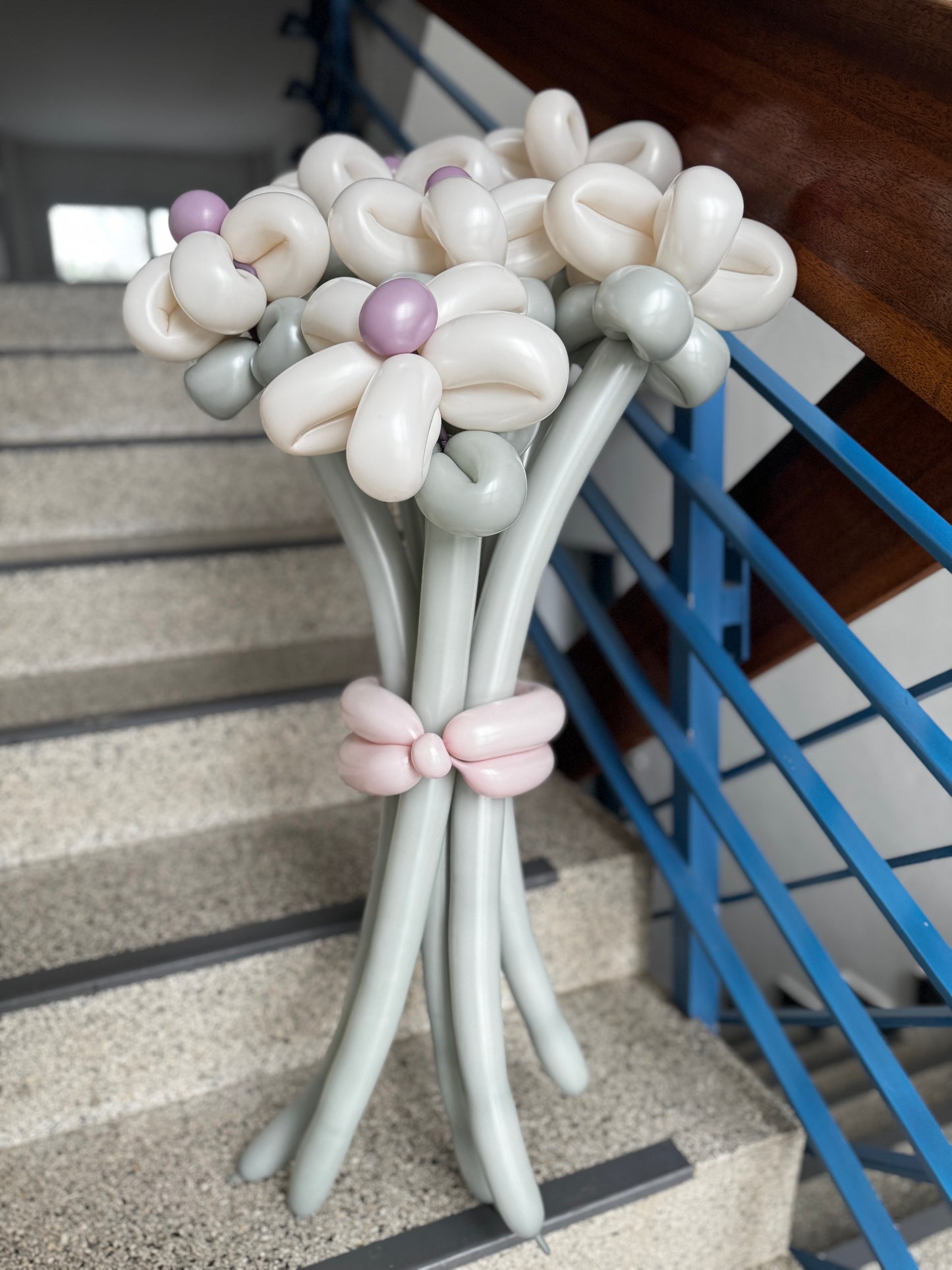 Daisy Balloon Bouquets - Powdery Elegance