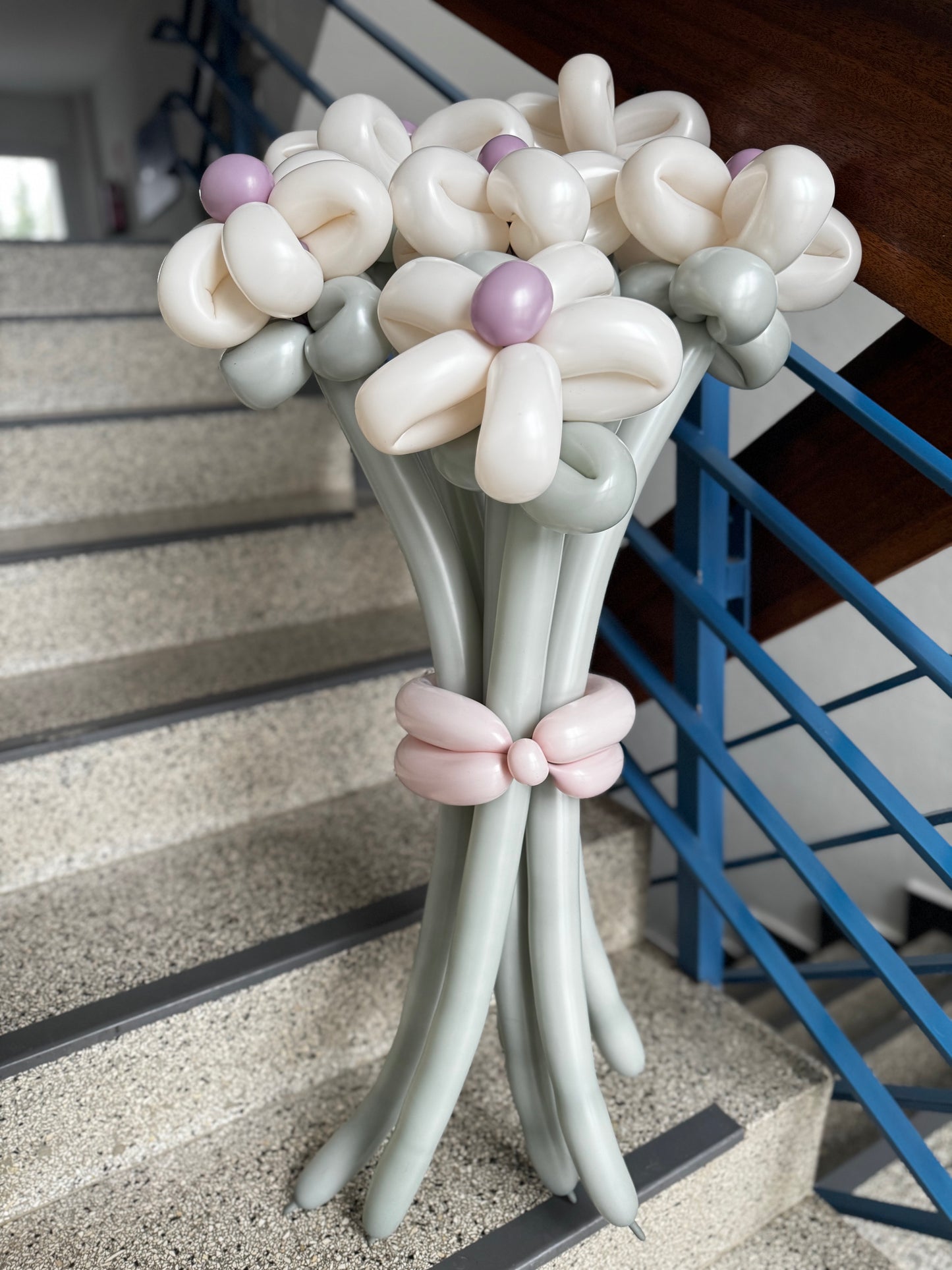 Daisy Balloon Bouquets - Powdery Elegance