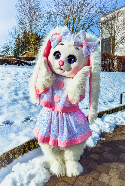 Заказать ростовую куклу Зайку Мими в Германии | Shake Party