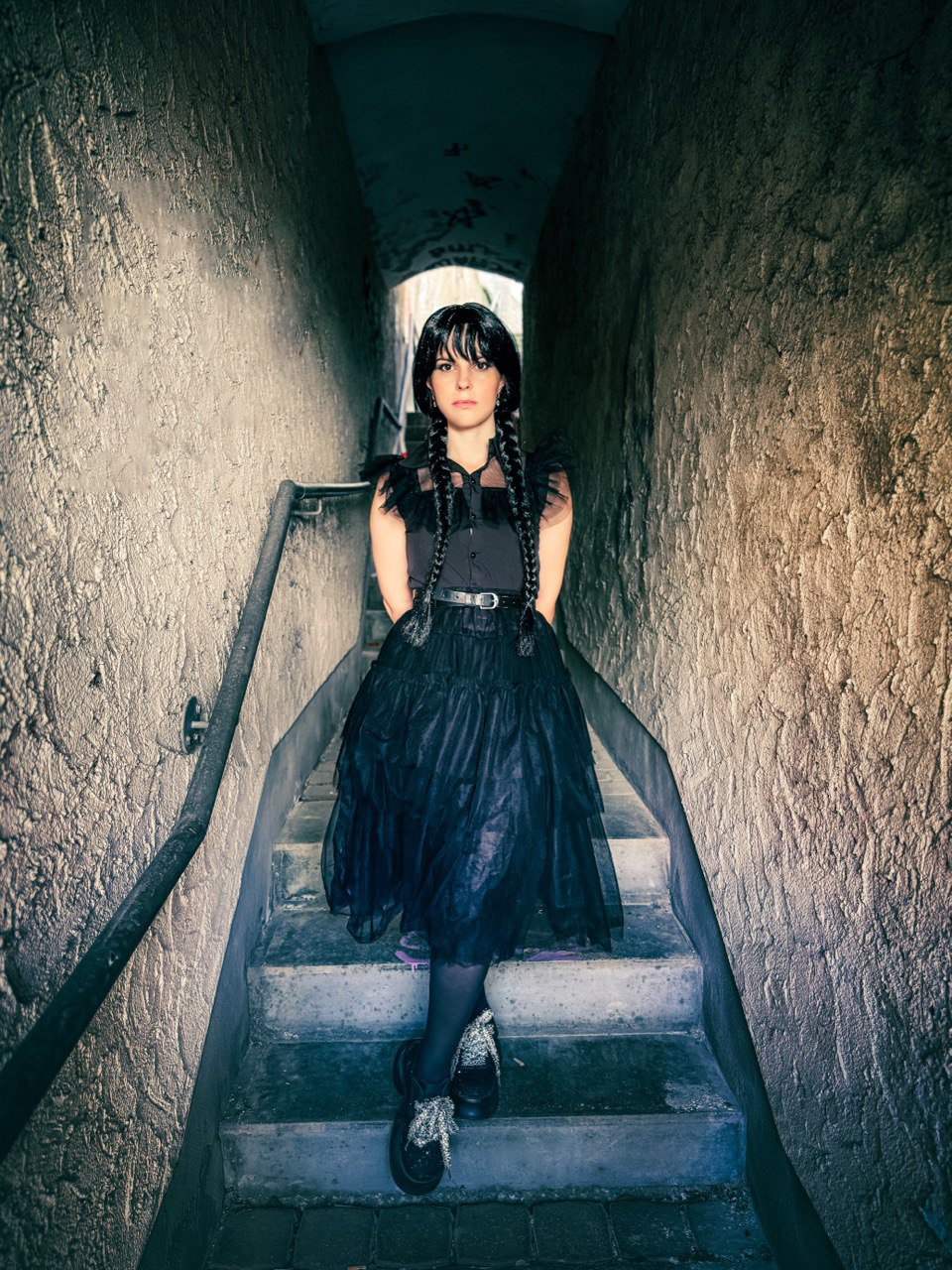 Аниматоры в стиле Уэнсдей и Энид в Германии